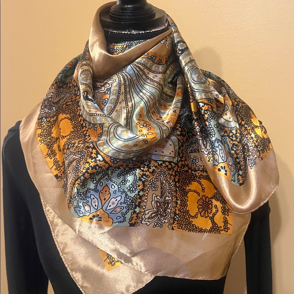 Elegant Gold and Black Silk Scarf - Picture 3 of 10